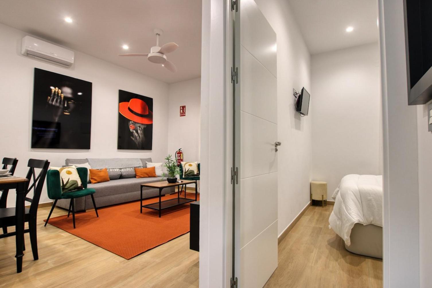 Apartamento Lokys Centro Ciudad, Parking Privado Gratuito Murcia Luaran gambar