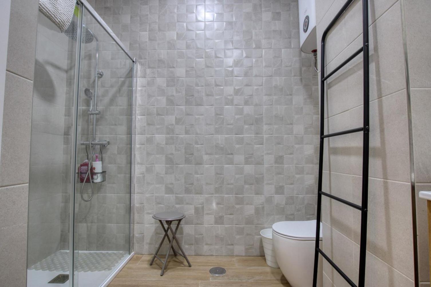 Apartamento Lokys Centro Ciudad, Parking Privado Gratuito Murcia Luaran gambar